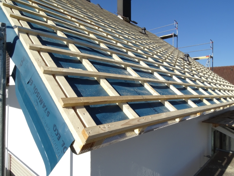 Saniertes Dach der Zimmerei Wiedmer Achstetten